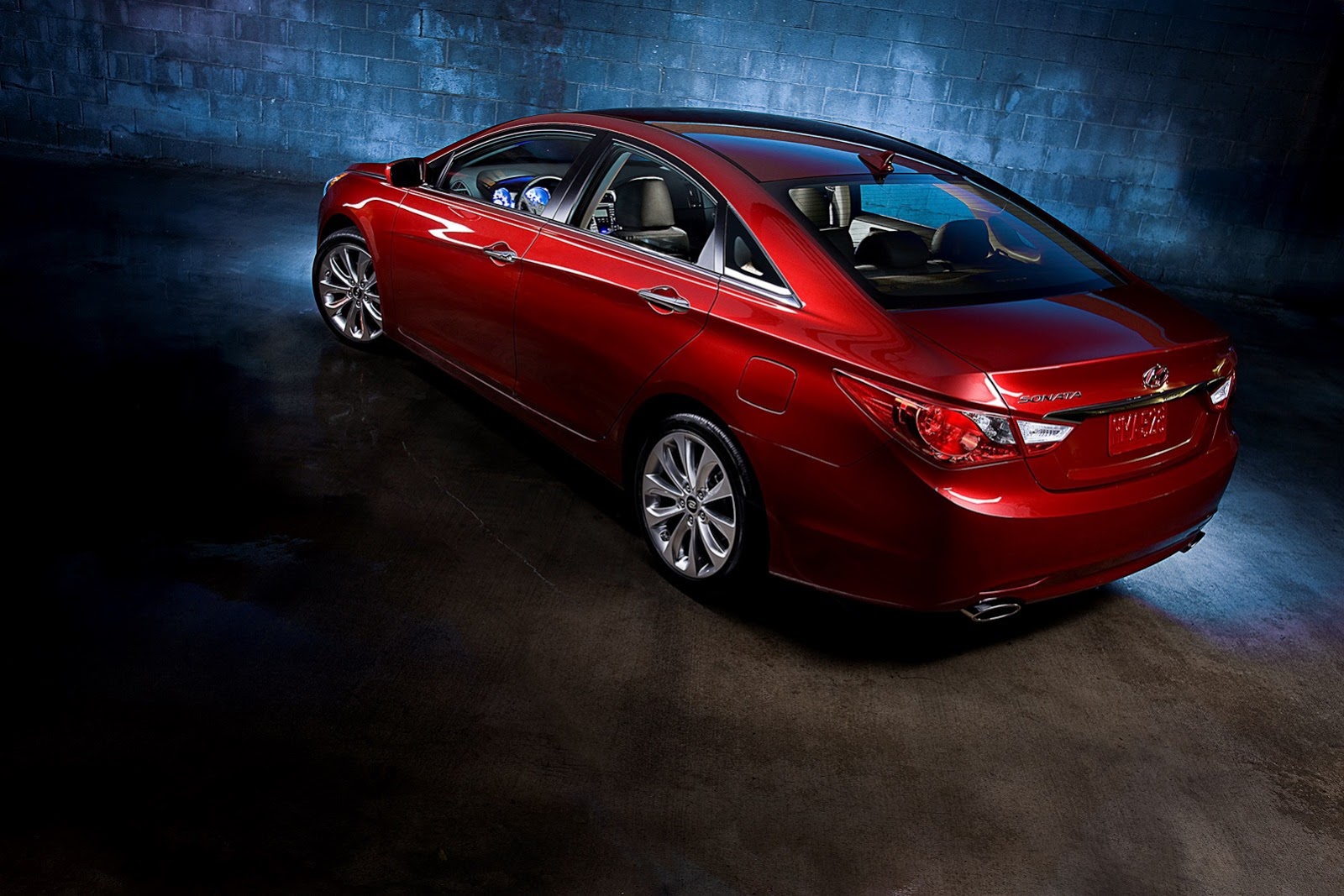 [2011-Hyundai-Sonata-4%255B2%255D.jpg]