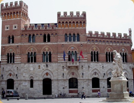 tuscany_Palazzo_Aldobrandeschi_(Grosseto)