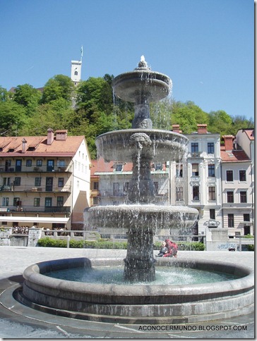 196-Liubliana-Fuente en Plaza NOvi-P4280225