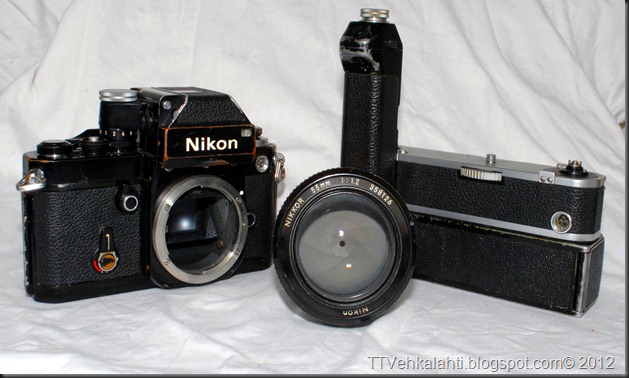 Nikon F2 sumukuvia 035
