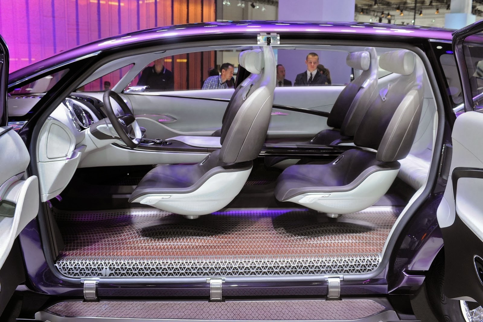 [Renault-Initiale-Paris-Concept-5%255B2%255D.jpg]