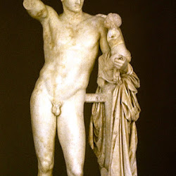51.- Praxíteles. Hermes con el niño Dionisios