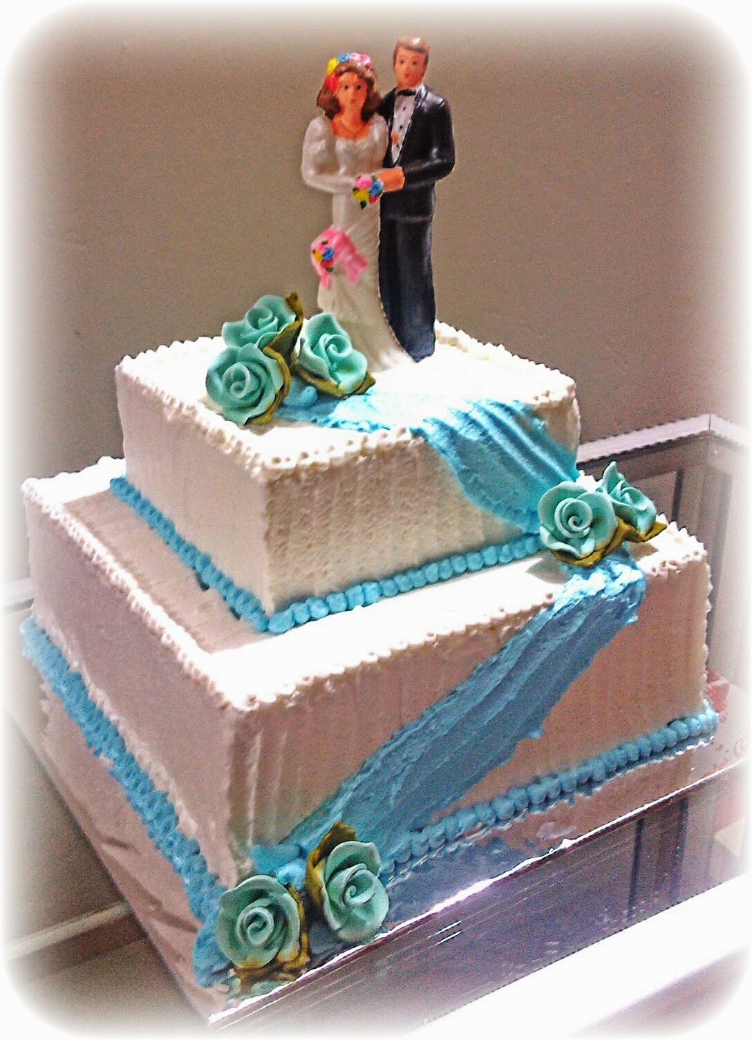 Toko Kue Bolu Enak Wedding cake 2 tingkat mawar biru
