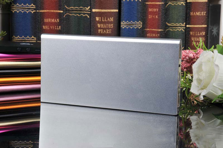 Sạc dự phòng super slim 12.000 mAh