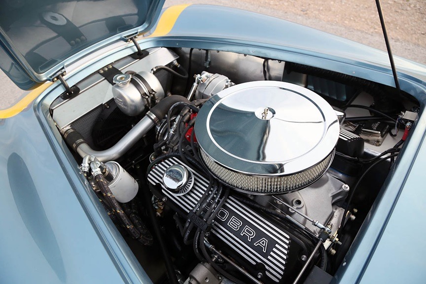 [50th-Anniversary-FIA-Shelby-Cobra-4%255B3%255D.jpg]