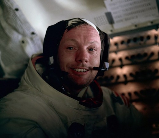 [Neil_Armstrong_Orel_Moon%255B9%255D.jpg]