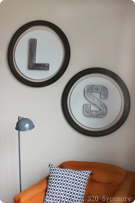 boys room letters with bike tires