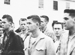 [gif%2520elvis%2520presley%2520%25284%2529%255B2%255D.gif]