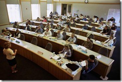 classroom-people-with-teacher