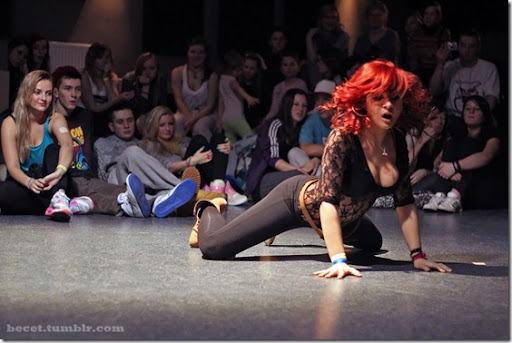 dance-hall-redhead-black_thumb%2525255B1%2525255D.jpg