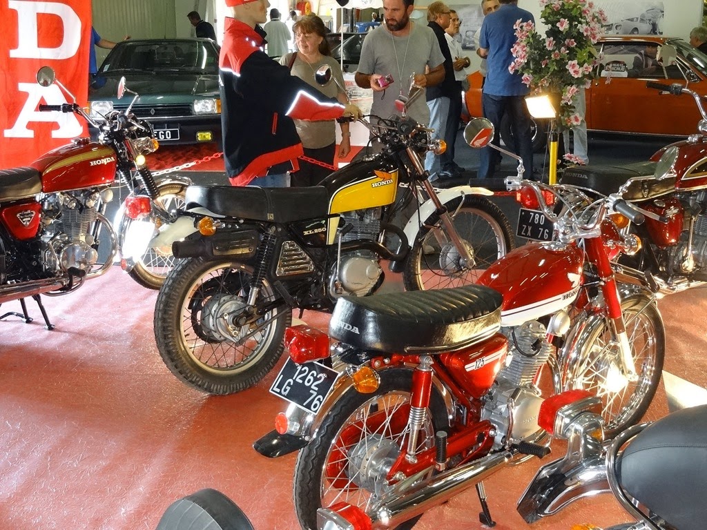[2014.09.27-030-motos-Honda4.jpg]