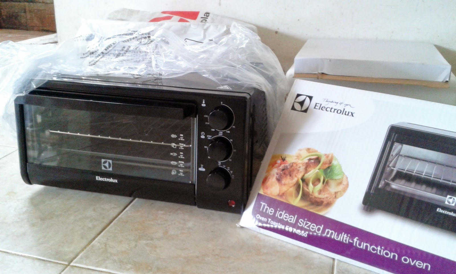 Snow White's Diary Oven Toaster Electrolux EOT4550