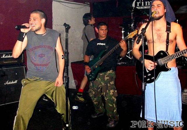 [2622652877_8b6e7fbb66_z%255B2%255D.jpg]