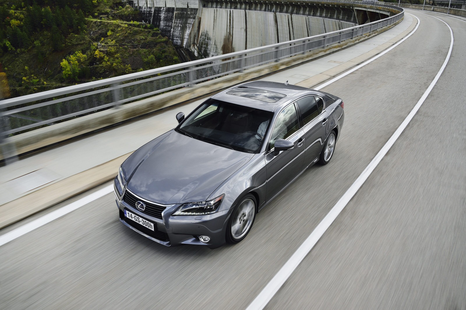 [Lexus-GS-300h-8%255B2%255D.jpg]