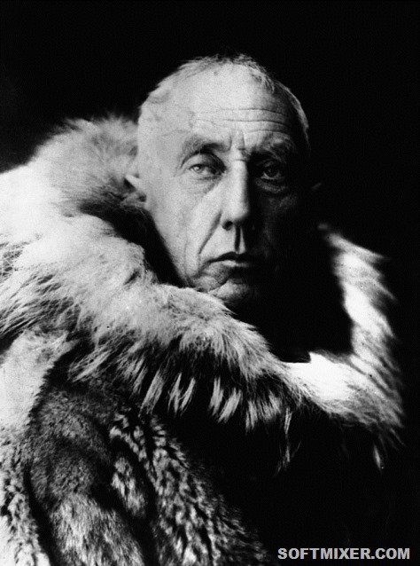 761px-Amundsen_in_fur_skins