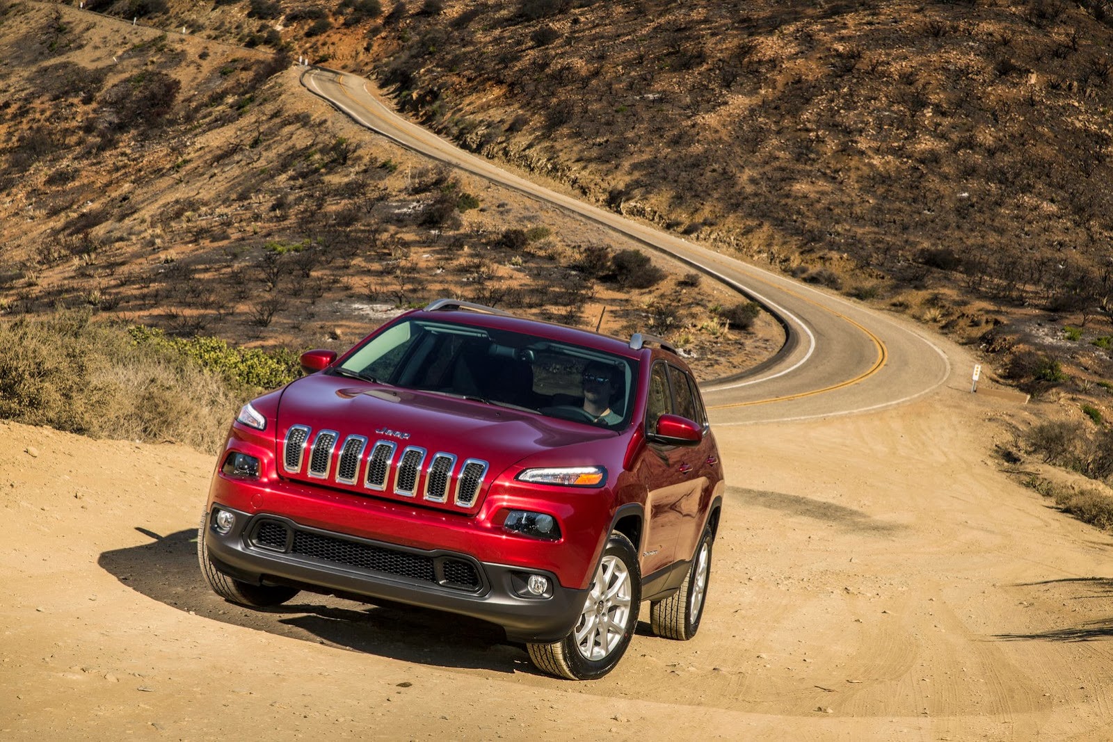 [Jeep-Cherokee_34%255B2%255D.jpg]