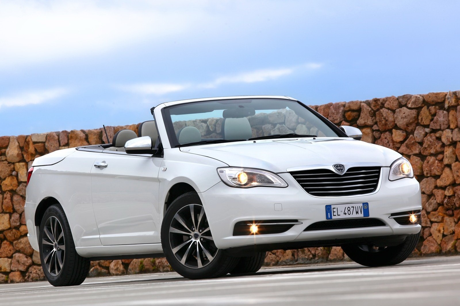 [White-Cars-4%255B2%255D.jpg]