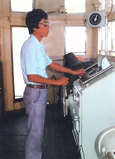 Thuyền Trưởng Jeon Je Young, người ra lệnh vớt 96 thuyền nhân Việt Nam năm 1985. Thuyền Trưởng Jeon Je Young, người ra lệnh vớt 96 thuyền nhân Việt Nam năm 1985.