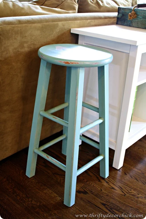 painting goodwill stool annie sloan