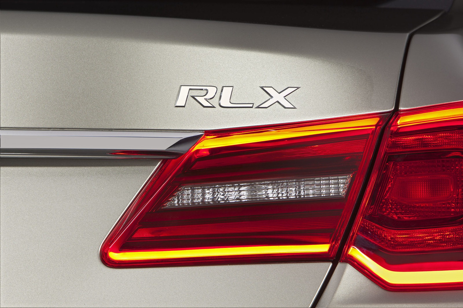 [2013-Acura-RLX-Concept-Sedan-2%255B2%255D.jpg]