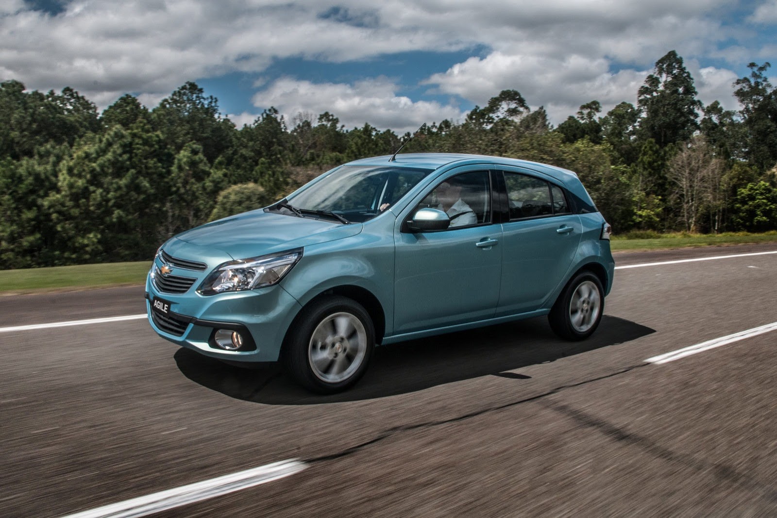 [2014-Chevrolet-Agile-62%255B2%255D.jpg]