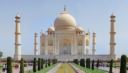 Taj Mahal 1.jpg
