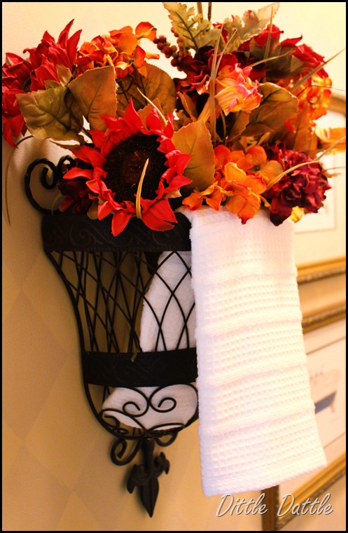Fall-Details-in-the-bathroom