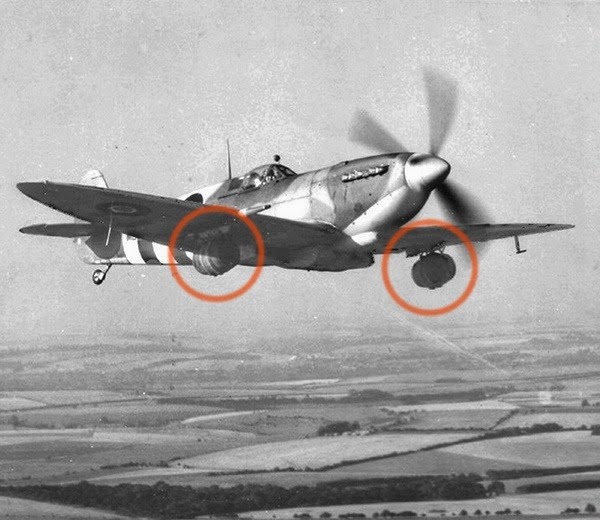 [WWII-Spitfire%255B2%255D.jpg]