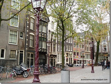 Amsterdam. Oudekerksplein - PB090614