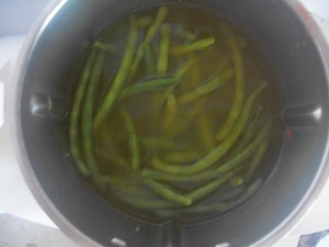 step 4 Pasta con fagiolini e pomodori freschi