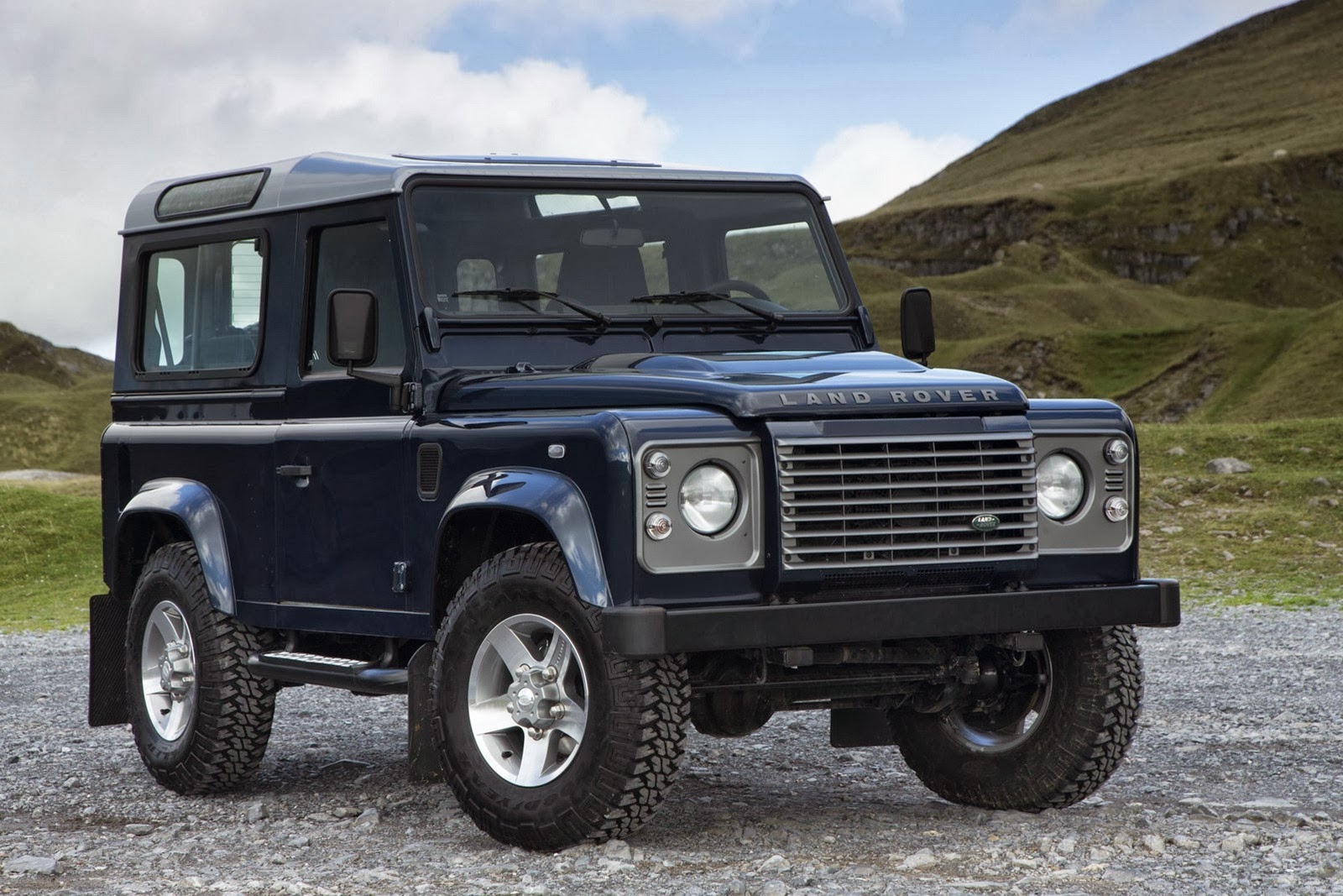 [Land-Rover-Defender-6%255B2%255D.jpg]