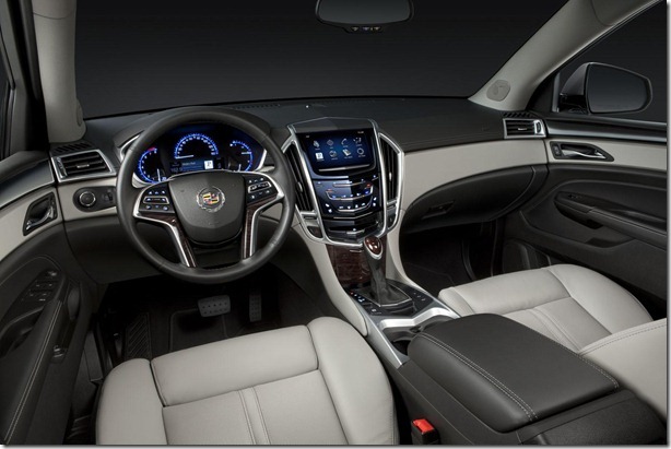 Cadillac SRX 2013 (1)