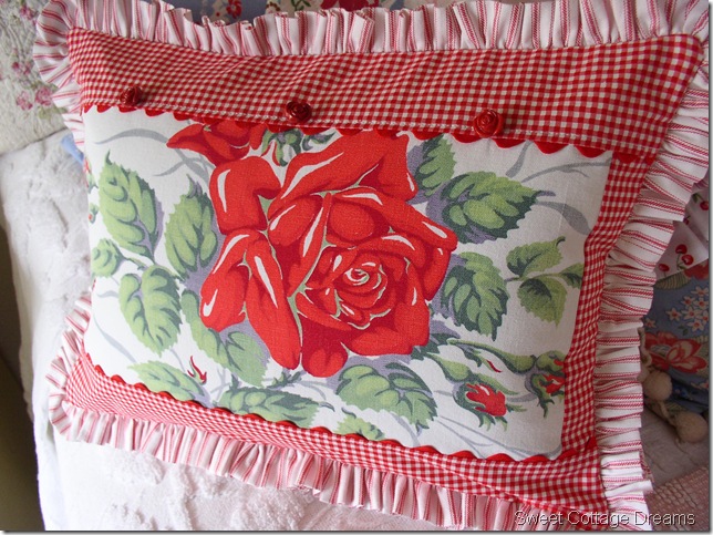 rosie pillow