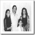 Karishma-and-Kareena-childhood-pic Karishma-and-Kareena-childhood-pic
