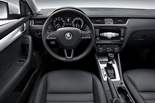 2013-Skoda-Octavia-III-04.jpg