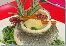 Turbante di spigola con patate e broccoletti