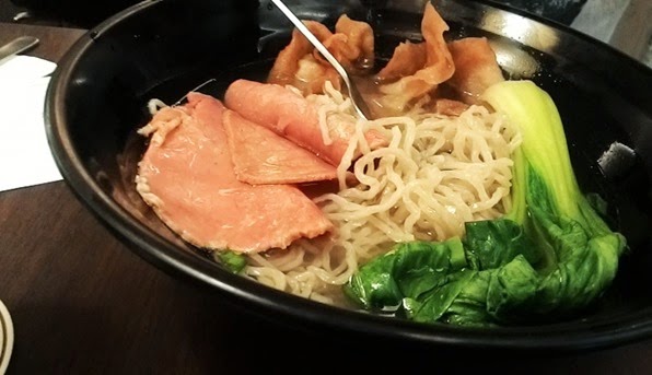 Review Anabelle & Noodle Station