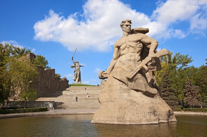mamayev-kurgan-3 mamayev-kurgan-3