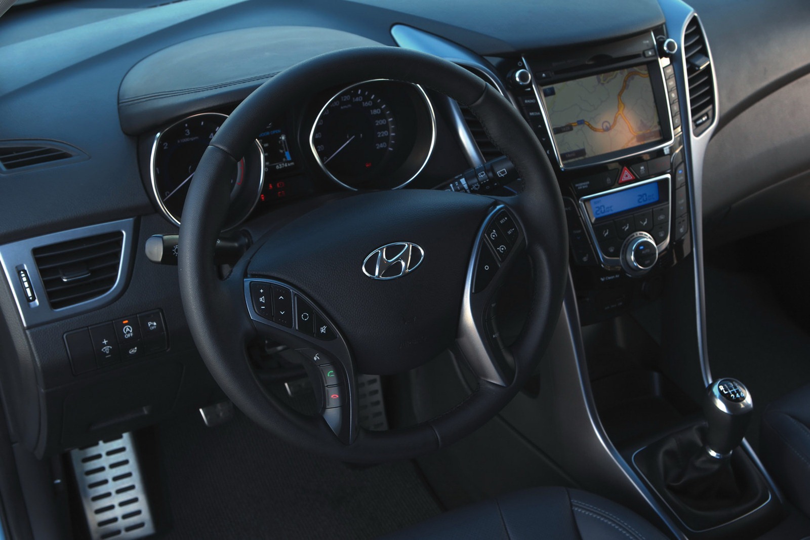 [2013-Hyundai-i30-13%255B2%255D.jpg]
