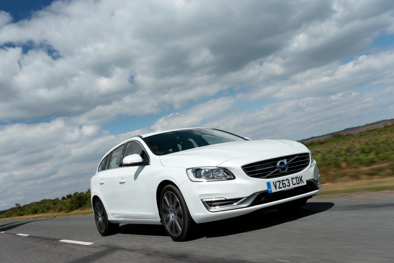 [Volvo-New-Engines-1%255B2%255D.jpg]