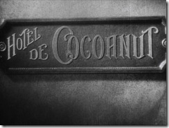 The Cocoanuts Hotel de Cocoanut