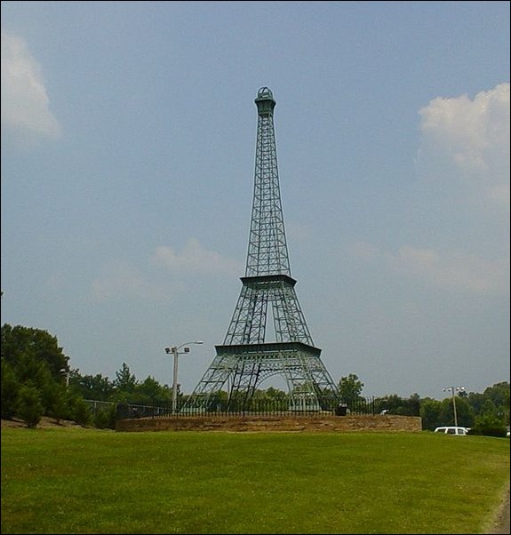 Paris-TN-Eiffel-Tower