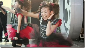 BABYMETAL_catch-me-if-you-can_04