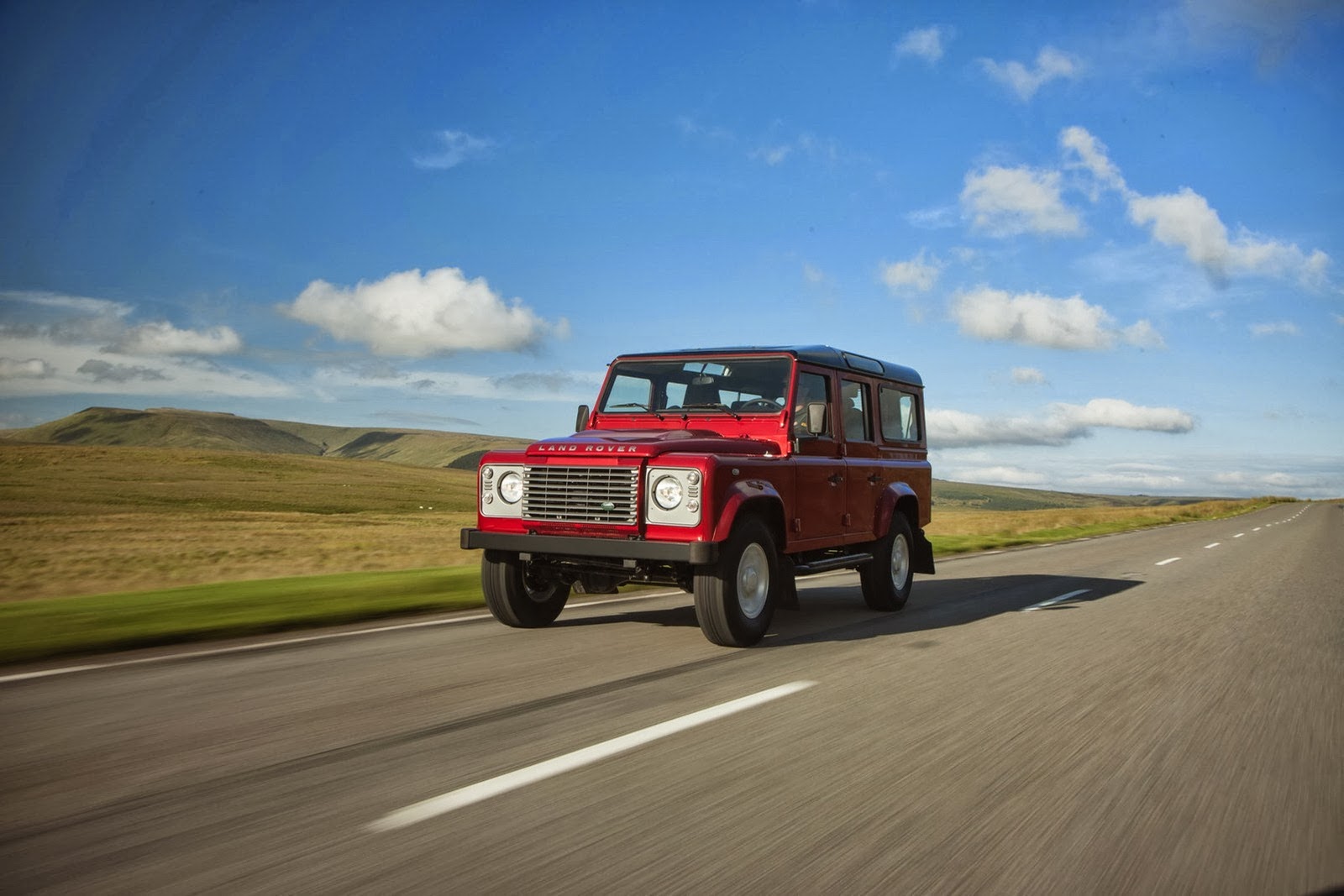 [Land-Rover-Defender-8%255B2%255D.jpg]