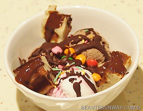 Plaza Hotel Brasserie Chocolate ice cream strawberry vanilla waffles hot chocolate fondue sauce ParkRoyal Buffet