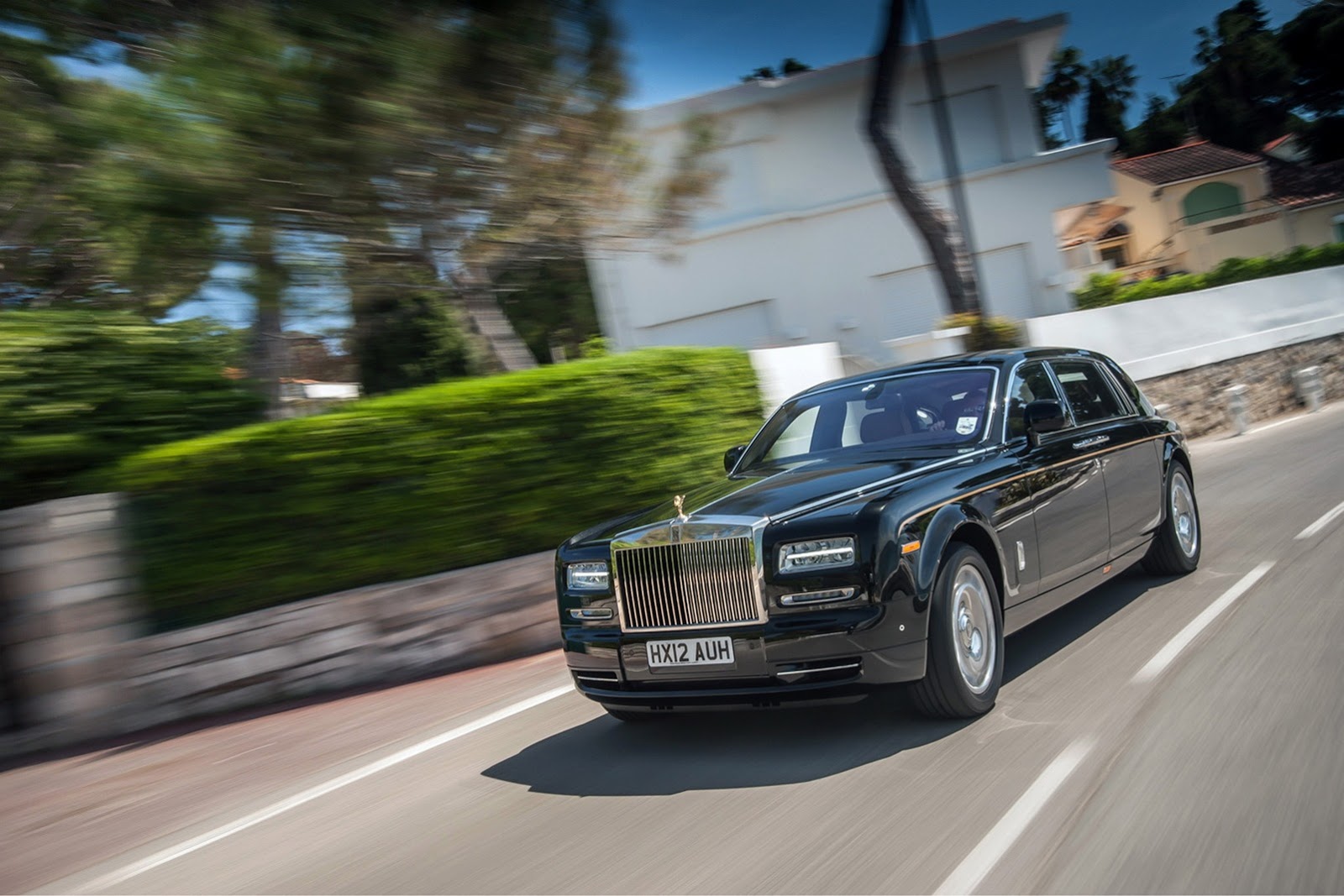 [Rolls-Royce-Phantom-Extended-Wheelbase-4%255B2%255D.jpg]