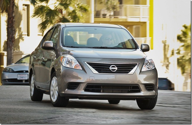 Nissan Versa [1]