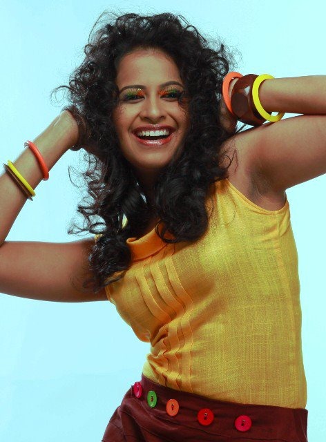 [sadhika_venugopal_latest_stills1%255B2%255D.jpg]