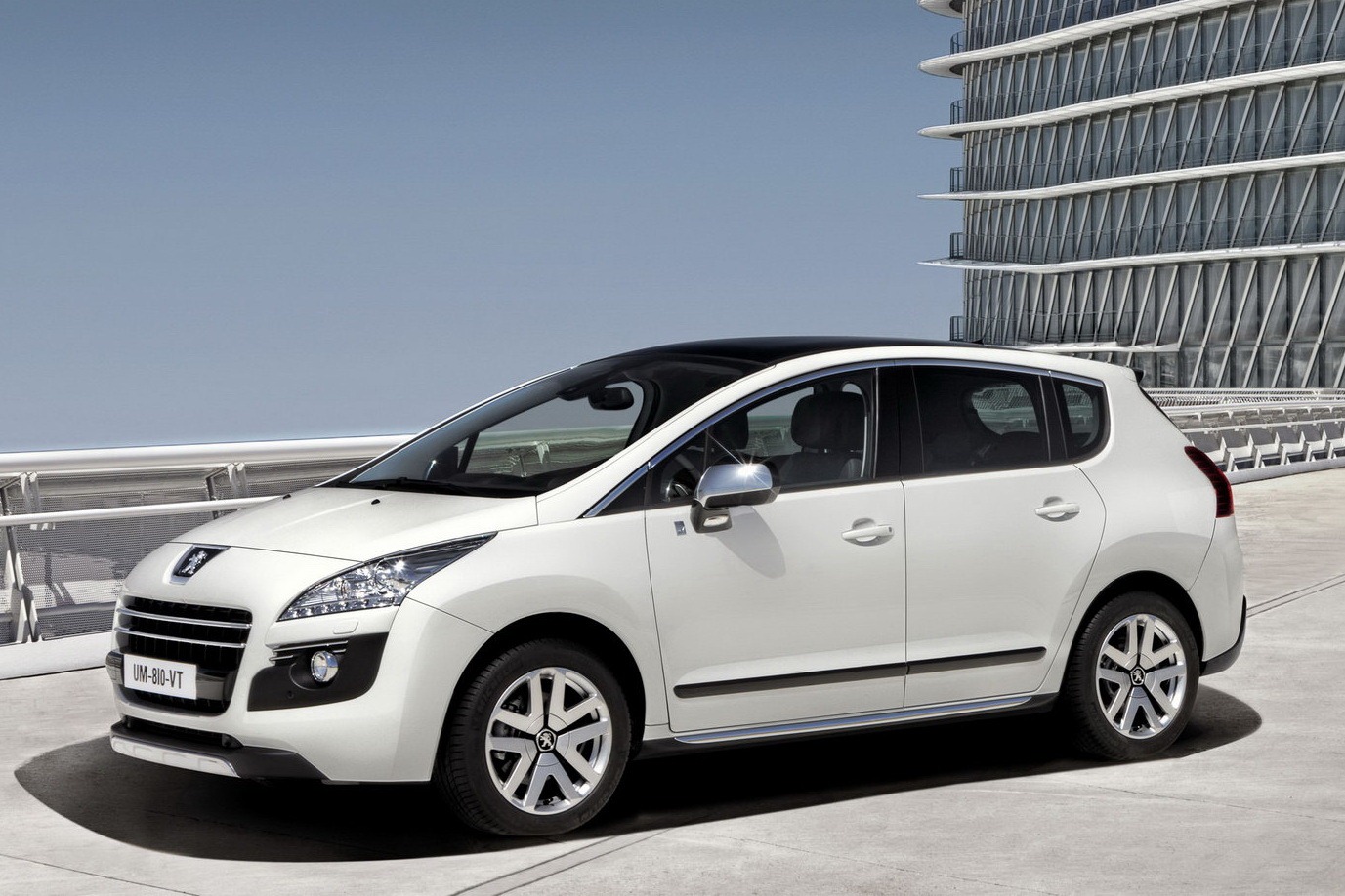 [Peugeot-3008-Hybrid4-1%255B3%255D.jpg]