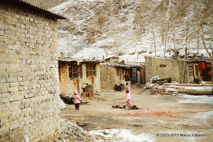 Taihuai, il villaggio poverissimo che è sorto attorno al monastero